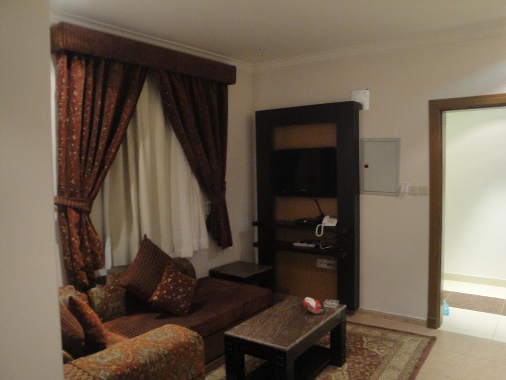 Jenan Al Malaz Hotel Apartments Riad Cameră foto